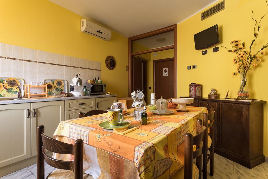 Bed and Breakfast Luna Dorata Selargius Exterior foto