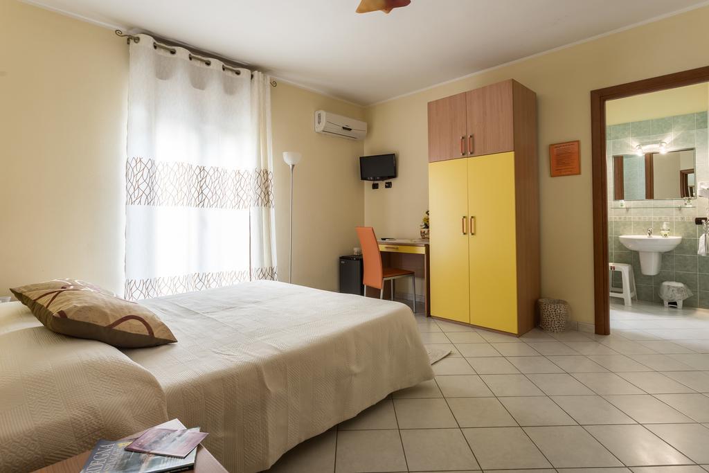 Bed and Breakfast Luna Dorata Selargius Exterior foto